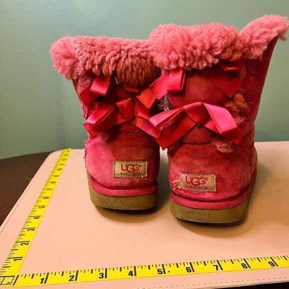 UGG Pink Boots With BowsโSize 8 WORNโUSED - Picture 9 of 15